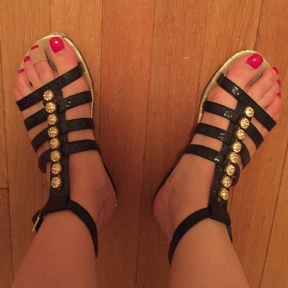 Beverly feldman black gladiator sandals w/ gold
