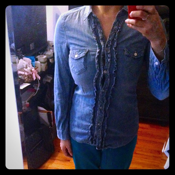 H&M Fitted Denim Top 2 Floral Ridged