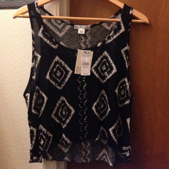 Billabong Tops - SOLD Adorable black billabong summer tank crop top
