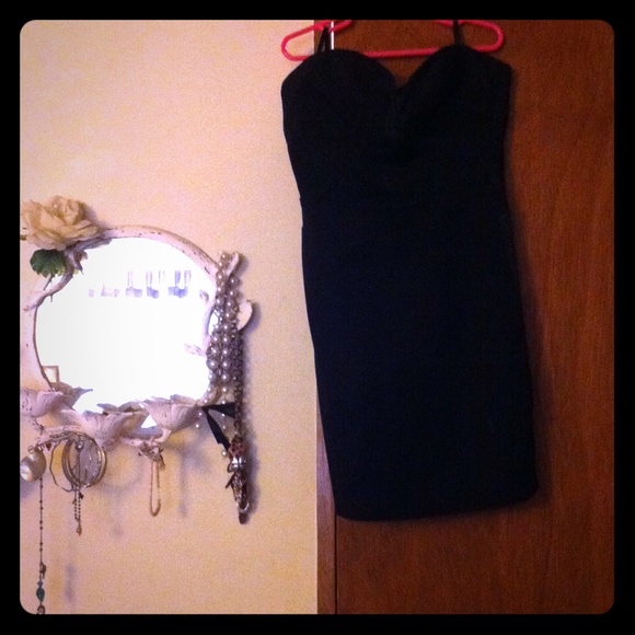 Black Bebe dress size 4 sweetheart neck strapless