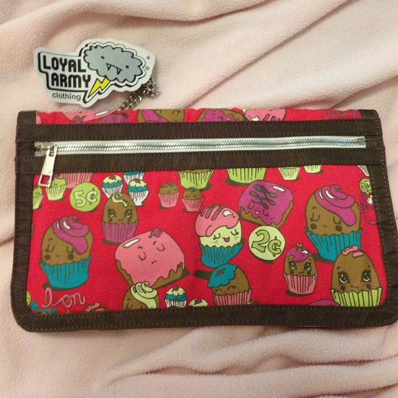 CUPCAKE SWEETS CLUTCH - Picture 2 of 4