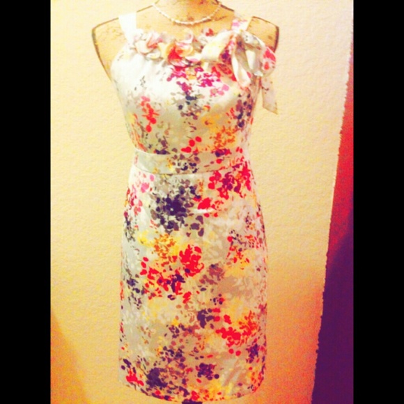 ANN TAYLOR LOFT DRESS