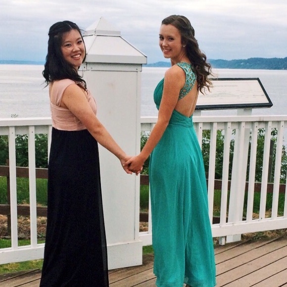 ✨💫 Sequined backless prom dress 😍 - Picture 3 of 3