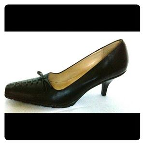 David Aaron Black Pump NWOT