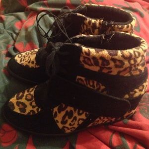 Leopard print wedges