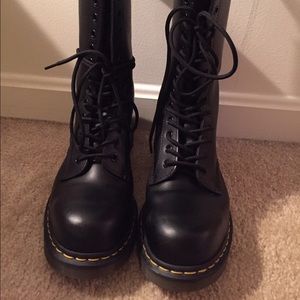 Doc Martens 20 Eye Steel Toe Boots