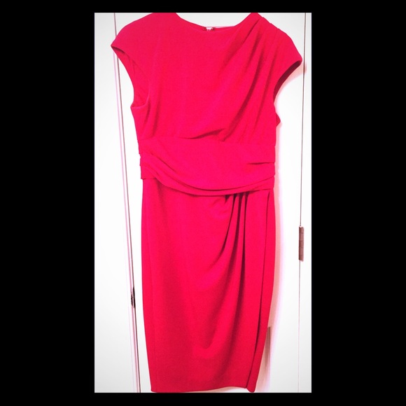 Maggy London
Red Faux Wrap Matte Dress