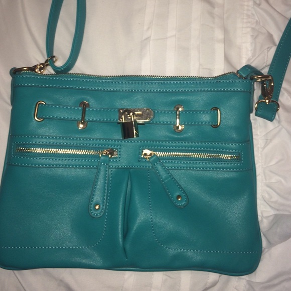 Francesca's teal large crossbody