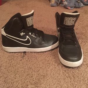 Nike forces for sale. I'm good condition.