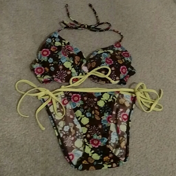 Victoria's Secret Brown flower print bikini