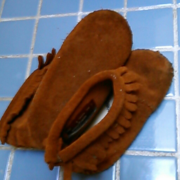 Minnetonka toddler moccasins