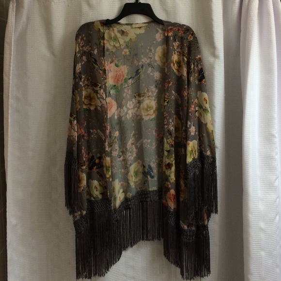 LF FLORAL KIMONO
