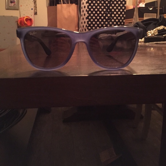 Ray Bans !!! Navy and grey tones
