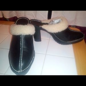 Donald J. Pliner slip on