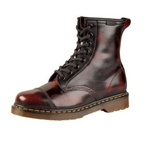 cap toe doc martens