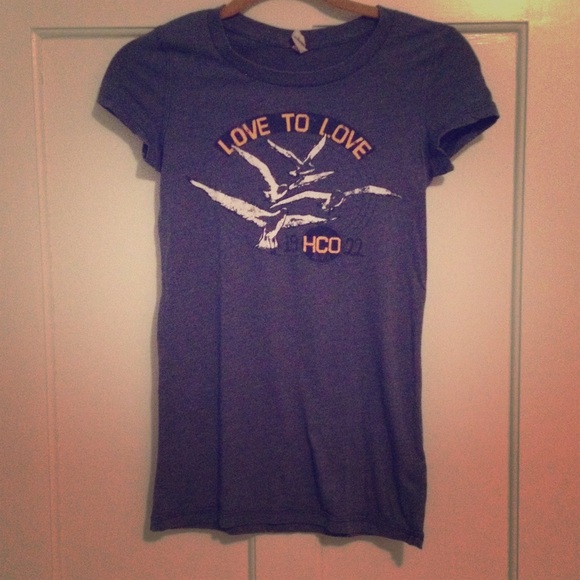 Hollister "love to love" tshirt