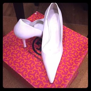 Great Aldo pointed toe pump!!