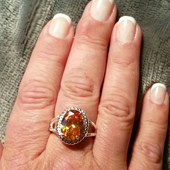 Citrine peach sparkly faceted CZ silver ring - Picture 2 of 3