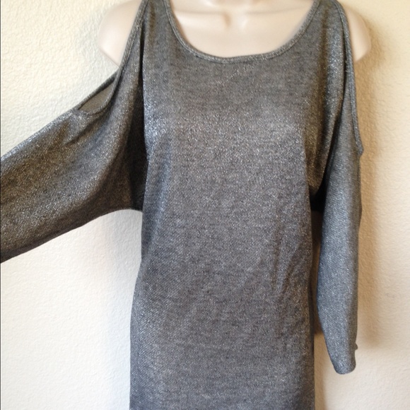 🚫SOLD🚫 Cute cold shoulder sweater! New! - Picture 2 of 4