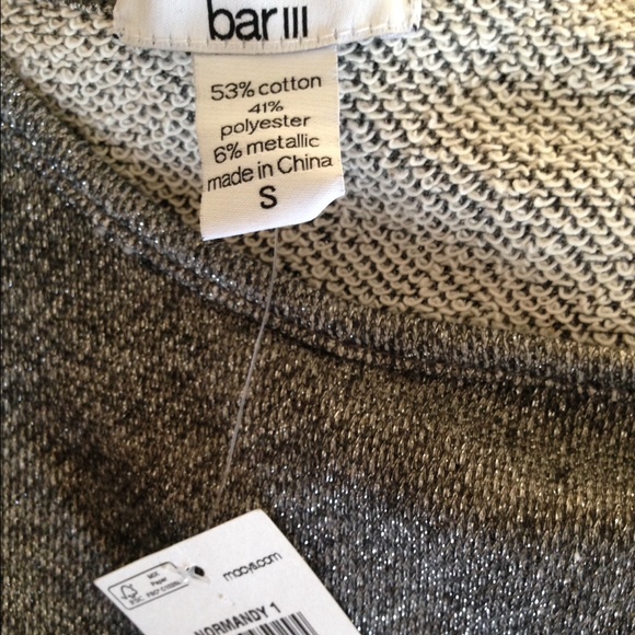 🚫SOLD🚫 Cute cold shoulder sweater! New! - Picture 4 of 4