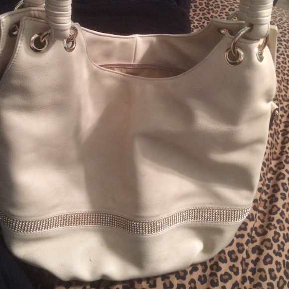 Purse - Picture 1 of 4