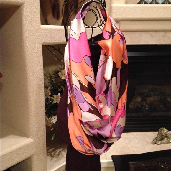 🎉Host Pick🎉Bebe draped sleeve dress - Picture 3 of 4