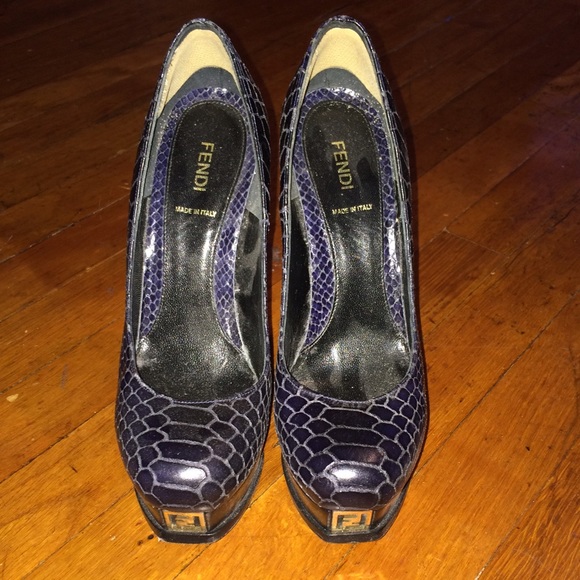 Fendi Snake Embossed Platform Pump - Picture 3 of 4
