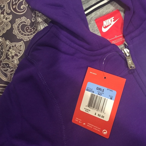 Nike sweater - Picture 3 of 3