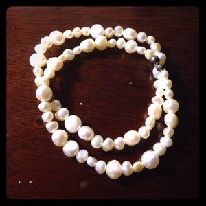 Pearl bracelet