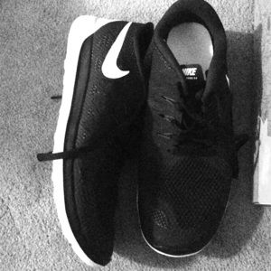 Black Nike Free 5.0 Running Shoes