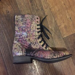Steve Madden "troopa" floral combat boots