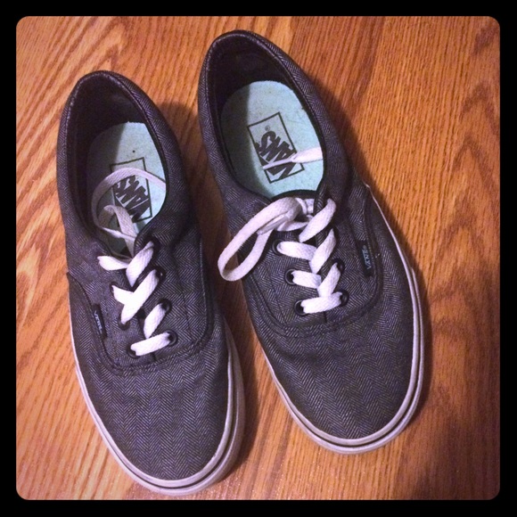 Women's Vans Authentics