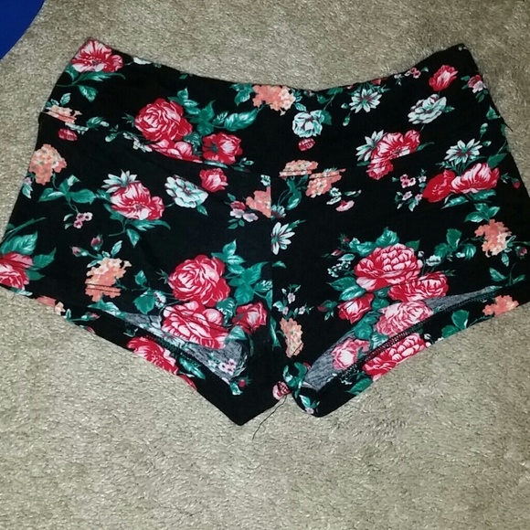 Wet Seal Floral Shorts