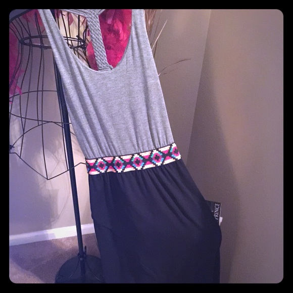 💃🏼Festive maxi👗 - Picture 3 of 4