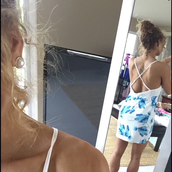 Floral/Crochet Lace Cross Back Dress NWOT - Picture 2 of 3