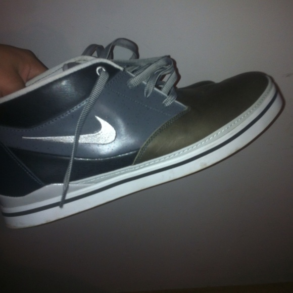 Nike Skate Shoes - Picture 1 of 1