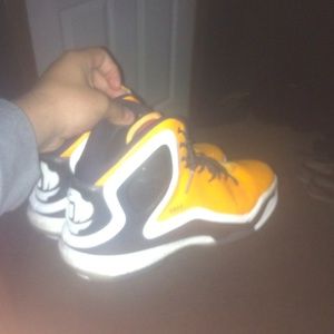 DROSE basketball shoes