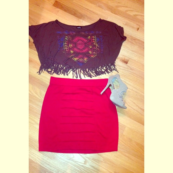 Forever 21 red skirt