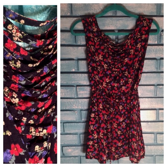 Forever 21 Floral Midi Dress with Pockets - Picture 4 of 4