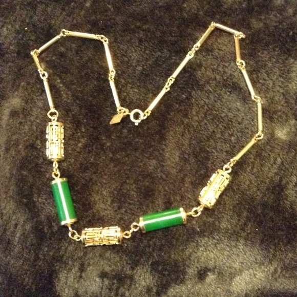 Gorgeous Gold and Green Necklace 😘😘 - Picture 4 of 4