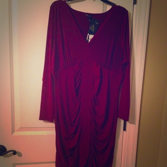 Daisy Fuentes Dresses & Skirts - Long Sleeveless Burgundy Front Ruched Dress