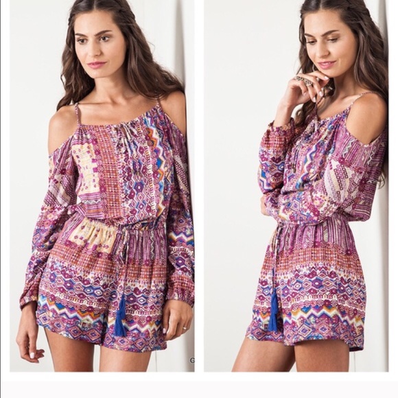 🔴SOLD🔴Berry Cold Shoulder Romper - Picture 2 of 3