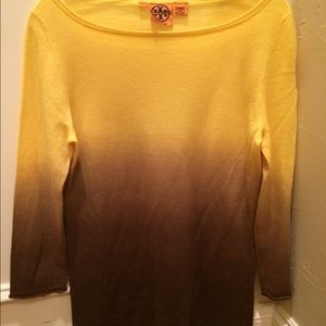 Ombré Tory Burch light sweater.