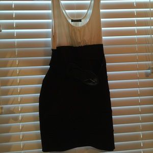 Black and white bodycon with a belt. LARGE