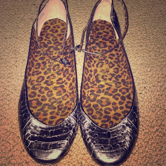 Silver flat with ankle strap shoes