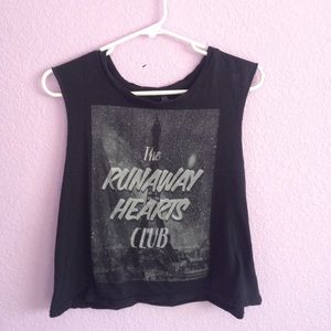 crop "runaway hearts club" tank
