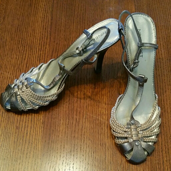 NINE WEST
