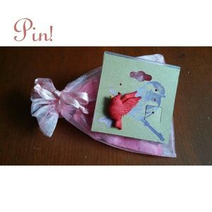 Red birdie Pin