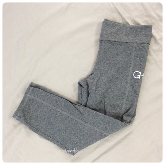 ❌BUNDLED❌ 🆕 GILLY HICKS yoga leggings - Picture 2 of 4