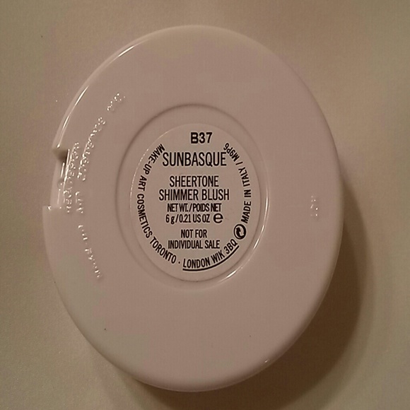 MAC Sunbasque Sheertone Shimmer Blush